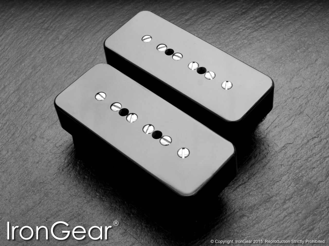 IronGear Platinum 90 P90 soapbar pickup pair, black covers