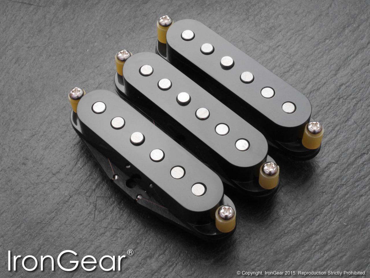 IronGear Pig Iron Stratocaster single-coil pickup set, black covers
