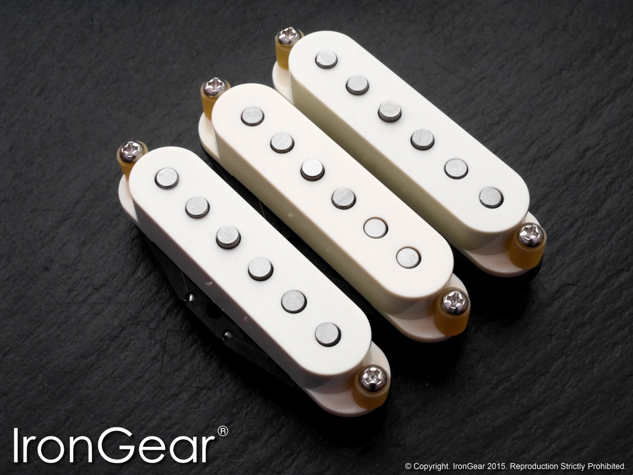 IronGear Vintage 6TS Stratocaster single-coil pickup set, parchment covers