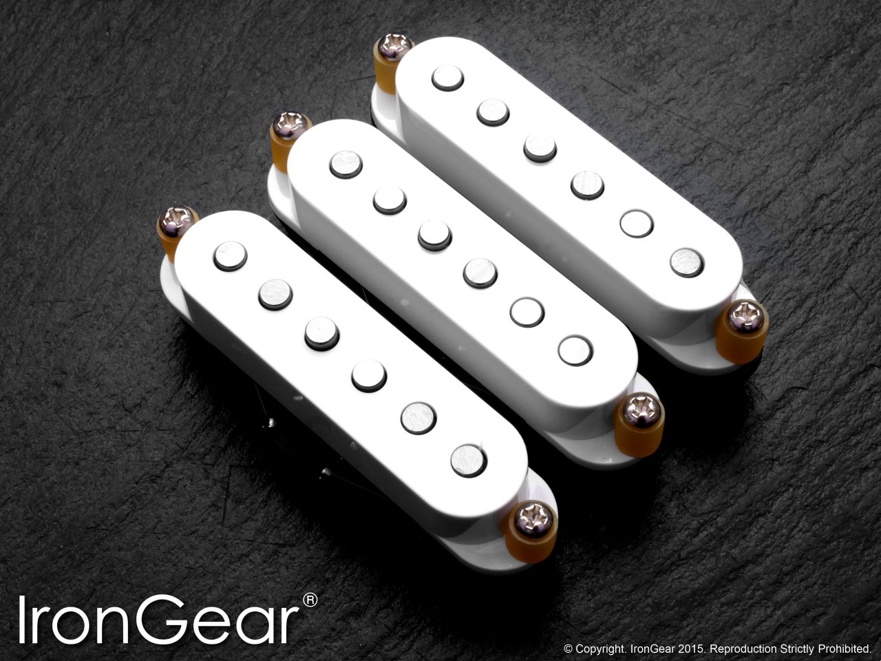 IronGear Texas Loco Stratocaster single-coil pickup set, white covers